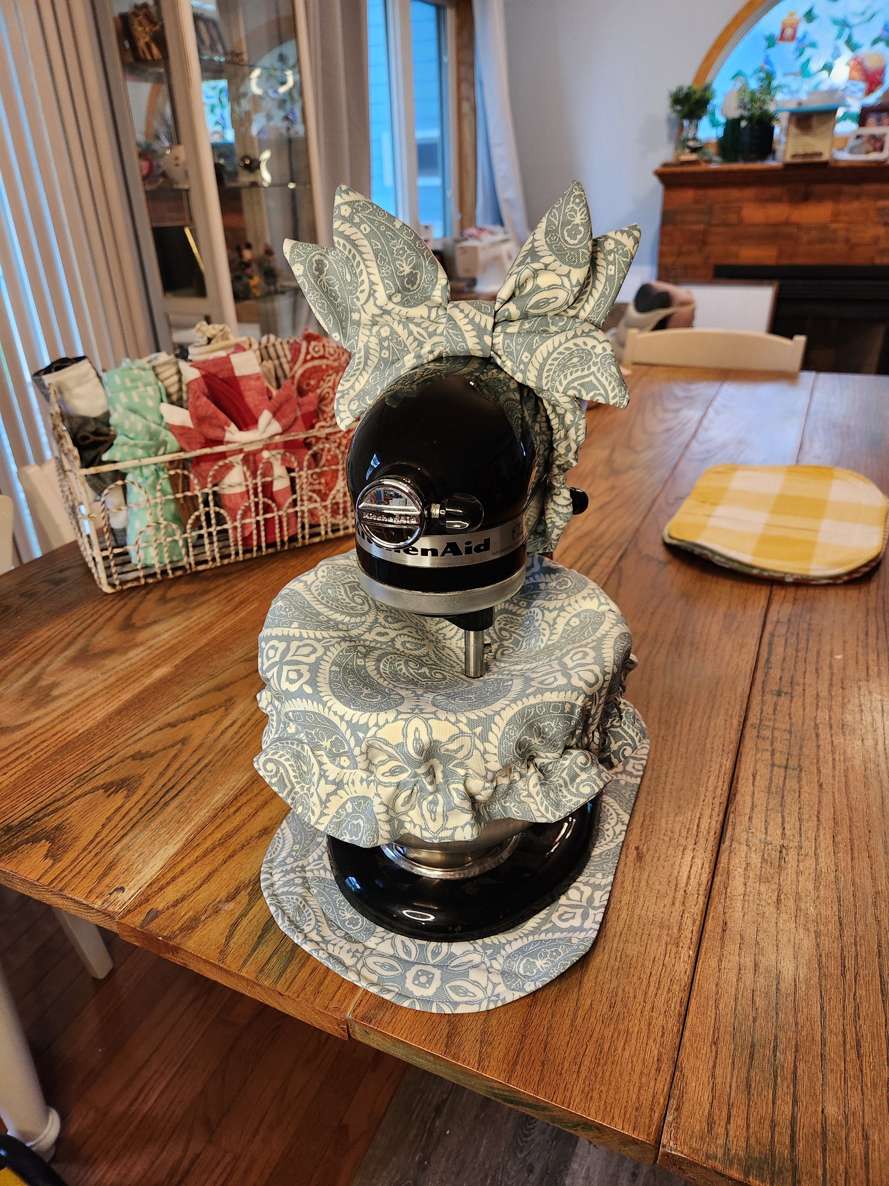 Blue Paisley Stand Mixer Outfit with Appliance Pad, Bowl Cover, and Bow