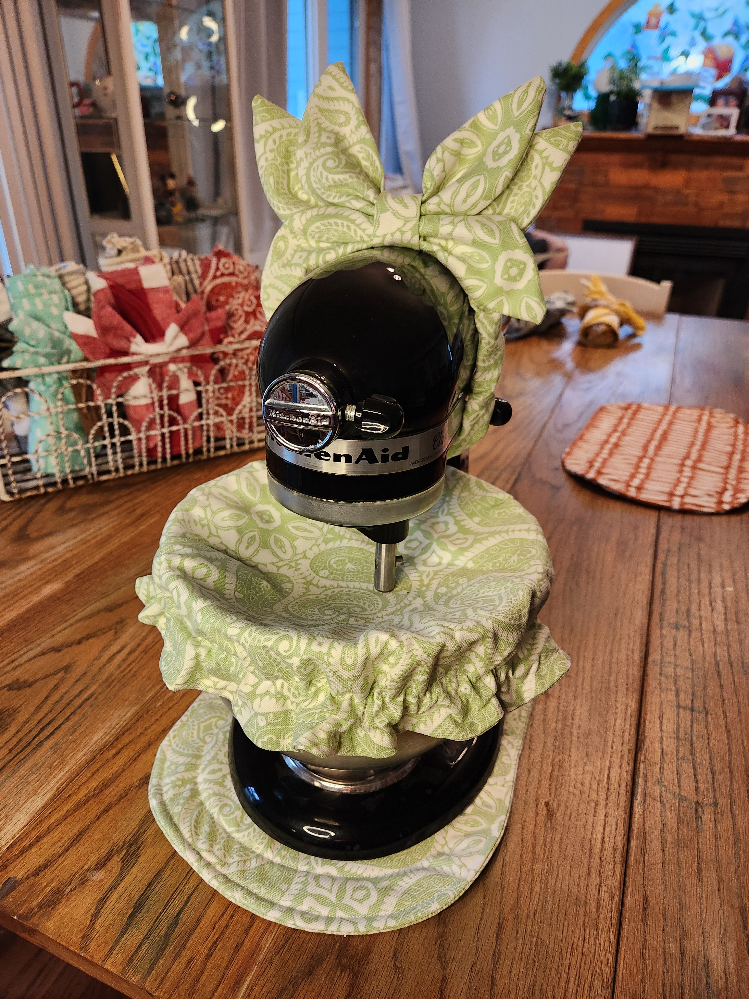 Green Paisley Stand Mixer Outfit with Appliance Pad, Bowl Cover, and Bow