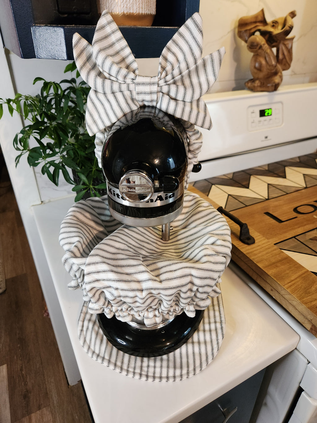 Black Stripe Stand Mixer Outfit with Appliance Pad, Bowl Cover, and Bow